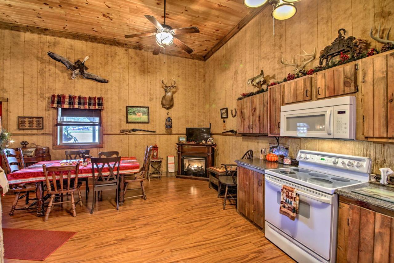 The Bovard Lodge Rustic Cabin Near Ohio River! Florence المظهر الخارجي الصورة